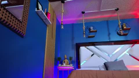 Cris  online show from February 2026 11:05:02 AM