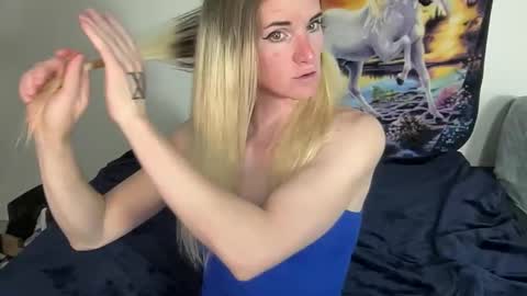 Lacy8Vankort online show from May 2026 09:31:01 PM
