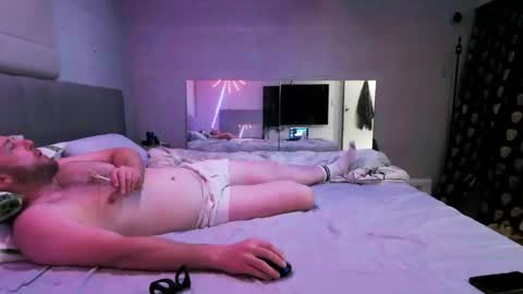 Hectic online show from November 2025 07:46:01 PM