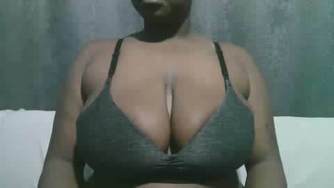 lady_dearra online show from October 2025 02:12:02 AM