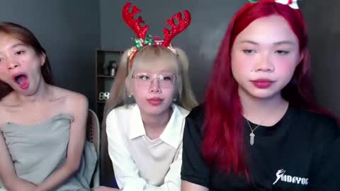 Snapshot of lady_galacticax chatting on December 2024 06:03:02 AM online show from December 2024 06:03:02 AM