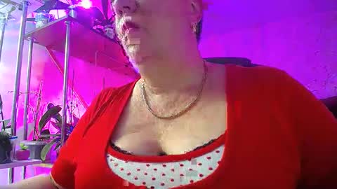 Lady Gloria online show from January 2025 12:58:02 PM