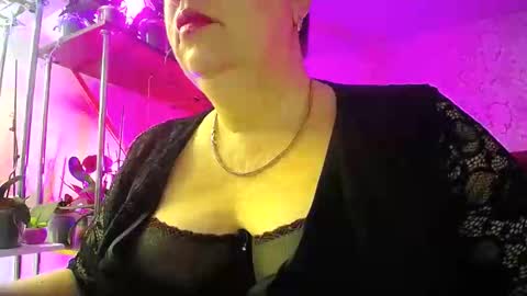Lady Gloria online show from February 2025 04:05:01 AM