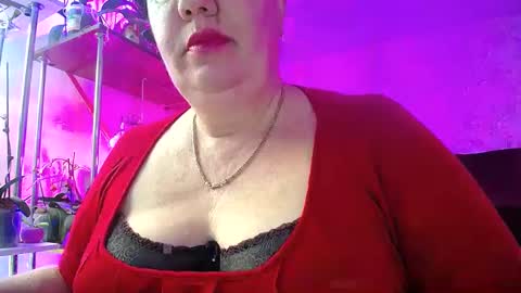 Lady Gloria online show from February 2025 02:46:01 PM