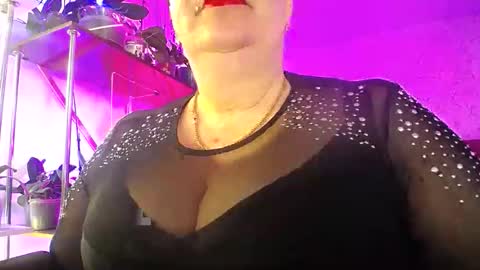 Snapshot of lady_gloria chatting on February 2026 06:23:02 AM Lady Gloria online show from February 2026 06:23:02 AM