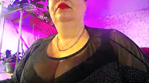 Snapshot of lady_gloria chatting on February 2026 06:12:01 AM Lady Gloria online show from February 2026 06:12:01 AM