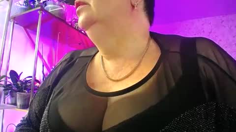 Snapshot of lady_gloria chatting on February 2026 07:29:01 AM Lady Gloria online show from February 2026 07:29:01 AM