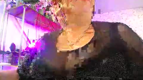 Snapshot of lady_gloria chatting on April 2026 09:18:01 AM Lady Gloria online show from April 2026 09:18:01 AM