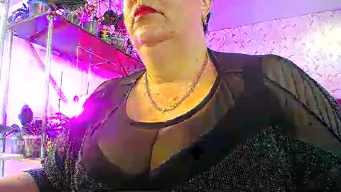 Snapshot of lady_gloria chatting on May 2026 05:25:02 AM Lady Gloria online show from May 2026 05:25:02 AM