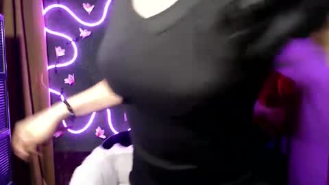 Snapshot of lady_kathy chatting on September 2025 06:59:02 AM lady_kathy online show from September 2025 06:59:02 AM