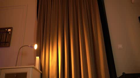 lady_nicolett online show from March 2026 01:10:01 AM