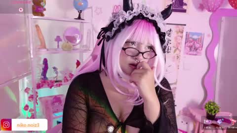 Lady  online show from May 2026 09:42:02 PM