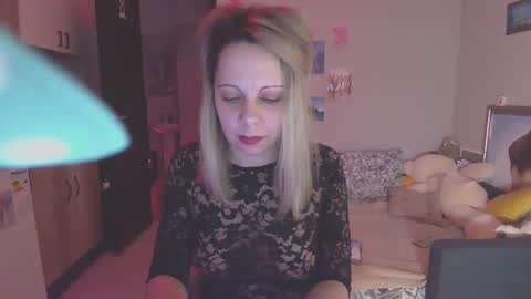 lady_smile69 online show from March 2025 04:43:02 AM