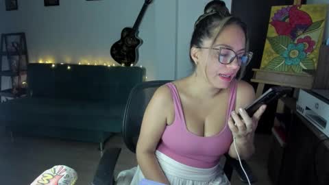 Snapshot of lady_sophie01 chatting on October 2025 06:39:01 PM Sophie   online show from October 2025 06:39:01 PM