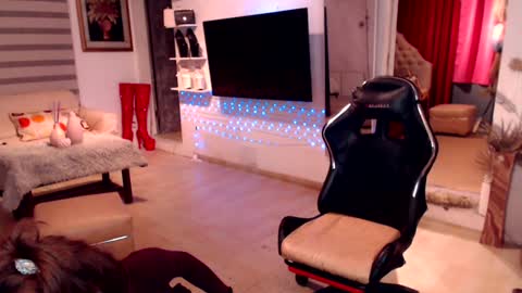 Snapshot of lady_sovereign chatting on January 2025 03:51:01 PM M MMY online show from January 2025 03:51:01 PM