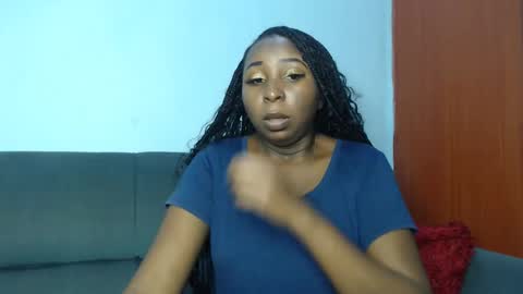 Snapshot of lady_twerky chatting on December 2024 07:00:02 PM Maya online show from December 2024 07:00:02 PM
