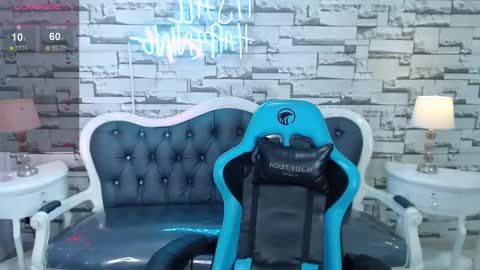 Snapshot of lady_violet_bridgerton_a chatting on January 2025 01:16:02 AM Lady Violet Bridgerton online show from January 2025 01:16:02 AM