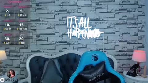 Snapshot of lady_violet_bridgerton_a chatting on February 2025 09:53:02 PM Lady Violet Bridgerton online show from February 2025 09:53:02 PM