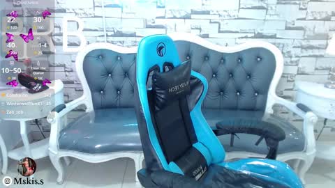 Snapshot of lady_violet_bridgerton_a chatting on February 2025 01:11:02 AM Lady Violet Bridgerton online show from February 2025 01:11:02 AM