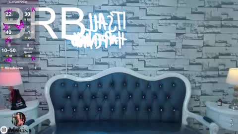 Snapshot of lady_violet_bridgerton_a chatting on February 2025 01:13:02 AM Lady Violet Bridgerton online show from February 2025 01:13:02 AM