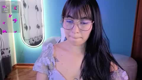 Snapshot of lady_violet_bridgerton_a chatting on October 2025 07:58:02 PM Lady Violet Bridgerton online show from October 2025 07:58:02 PM