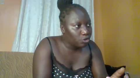 lindah32 online show from February 2026 07:36:02 PM