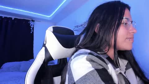 Snapshot of ladybrown_16 chatting on January 2025 06:13:01 AM Lady online show from January 2025 06:13:01 AM