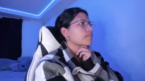 Snapshot of ladybrown_16 chatting on January 2025 12:26:02 AM Lady online show from January 2025 12:26:02 AM