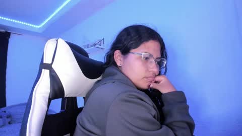 Snapshot of ladybrown_16 chatting on January 2025 05:51:02 AM Lady online show from January 2025 05:51:02 AM