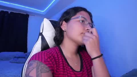 Snapshot of ladybrown_16 chatting on January 2025 08:54:02 AM Lady online show from January 2025 08:54:02 AM