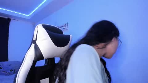 Snapshot of ladybrown_16 chatting on February 2025 03:42:01 AM Lady online show from February 2025 03:42:01 AM