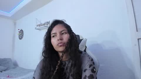 Snapshot of ladybrown_16 chatting on February 2025 07:07:02 AM Lady online show from February 2025 07:07:02 AM