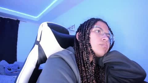 Snapshot of ladybrown_16 chatting on February 2025 03:41:02 AM Lady online show from February 2025 03:41:02 AM