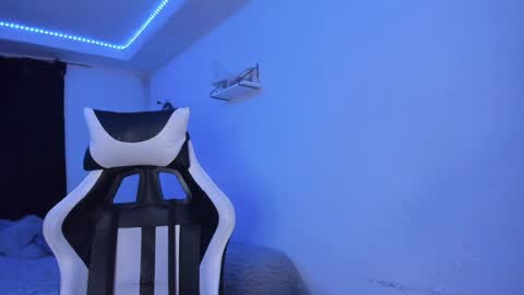 Snapshot of ladybrown_16 chatting on February 2025 06:08:02 AM Lady online show from February 2025 06:08:02 AM