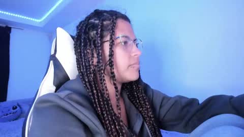 Snapshot of ladybrown_16 chatting on February 2025 01:56:01 AM Lady online show from February 2025 01:56:01 AM