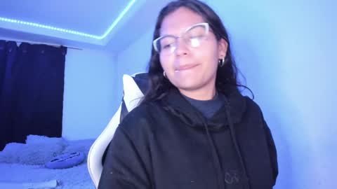 Snapshot of ladybrown_16 chatting on February 2025 04:03:02 AM Lady online show from February 2025 04:03:02 AM