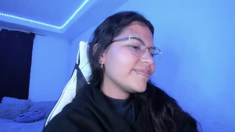 Snapshot of ladybrown_16 chatting on February 2025 07:09:01 AM Lady online show from February 2025 07:09:01 AM