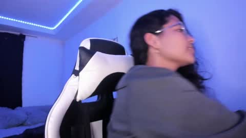 Snapshot of ladybrown_16 chatting on March 2025 12:38:01 AM Lady online show from March 2025 12:38:01 AM