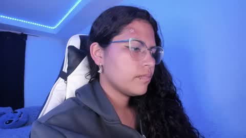 Snapshot of ladybrown_16 chatting on March 2025 03:13:02 AM Lady online show from March 2025 03:13:02 AM