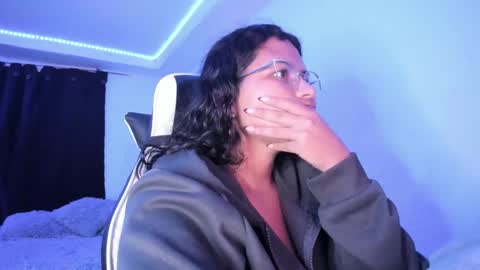 Snapshot of ladybrown_16 chatting on March 2025 06:07:02 AM Lady online show from March 2025 06:07:02 AM