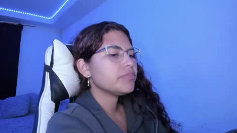 Snapshot of ladybrown_16 chatting on October 2025 02:42:02 AM Lady online show from October 2025 02:42:02 AM