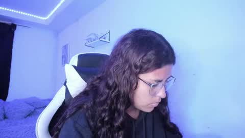 Snapshot of ladybrown_16 chatting on November 2025 02:00:01 AM Lady online show from November 2025 02:00:01 AM