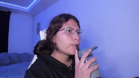 Snapshot of ladybrown_16 chatting on November 2025 02:21:01 AM Lady online show from November 2025 02:21:01 AM