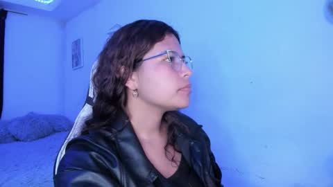 Snapshot of ladybrown_16 chatting on November 2025 02:22:01 AM Lady online show from November 2025 02:22:01 AM