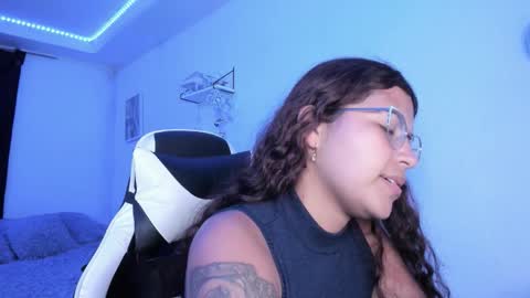 Snapshot of ladybrown_16 chatting on December 2025 02:16:02 AM Lady online show from December 2025 02:16:02 AM