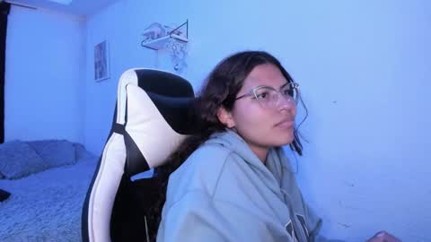 Snapshot of ladybrown_16 chatting on December 2025 03:15:02 AM Lady online show from December 2025 03:15:02 AM