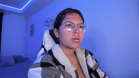  Lady  online show from February 2026 01:46:02 AM