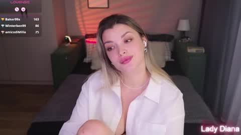 ladylancaster online show from November 2025 03:12:02 PM