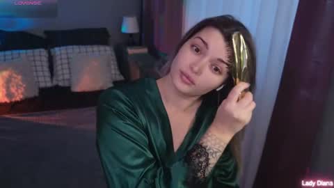 ladylancaster online show from November 2025 11:57:02 AM