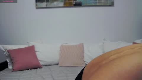 Lia online show from December 2024 10:47:01 AM